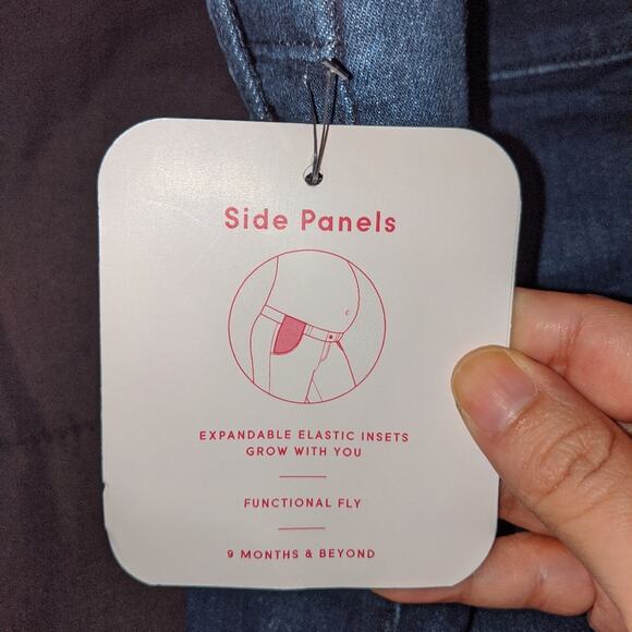 Isabel Maternity by Ingrid & Isabel Bermuda Shorts + Side Panels Size 16 - Picture 11 of 14